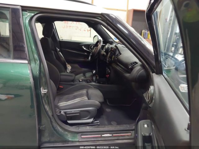 2017 MINI CLUBMAN WMWLU5C59H2F24351 Photo 4