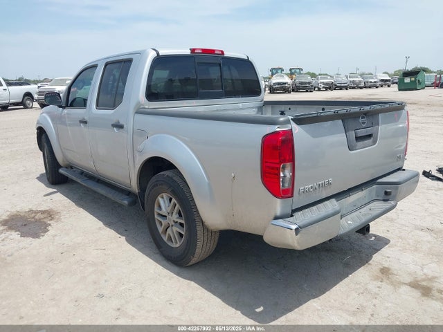 1N6AD0ER5FN768808 Nissan 2015