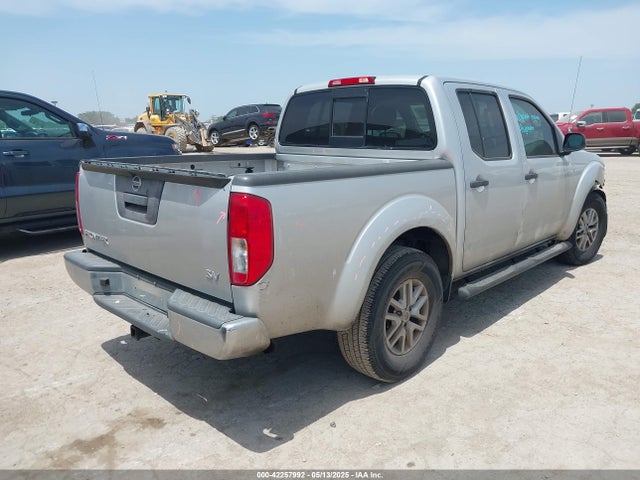 1N6AD0ER5FN768808 Nissan 2015