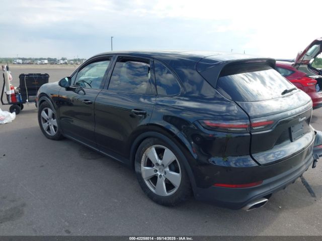 2020 PORSCHE CAYENNE WP1AA2AY7LDA01031 Photo 2