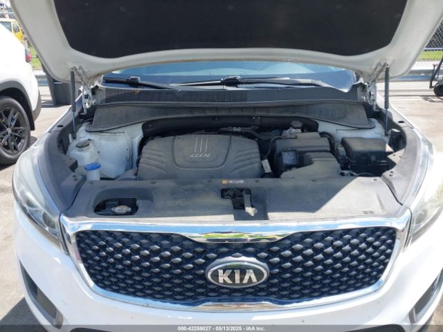 5XYPGDA55GG138083 KIA Sorento 3.3l Lx
