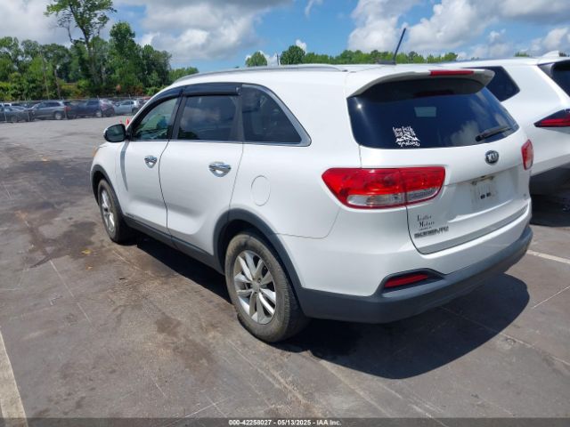 5XYPGDA55GG138083 KIA Sorento 3.3l Lx