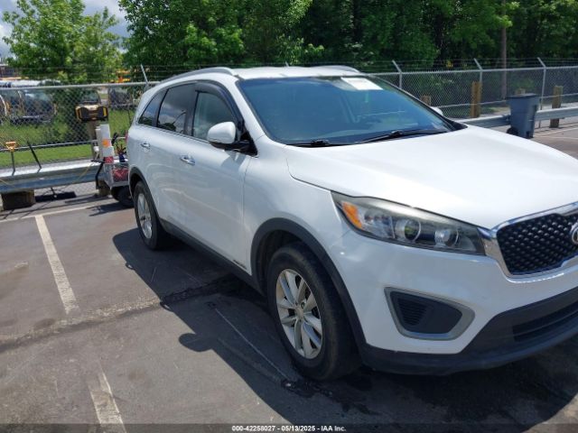 5XYPGDA55GG138083 KIA Sorento 3.3l Lx