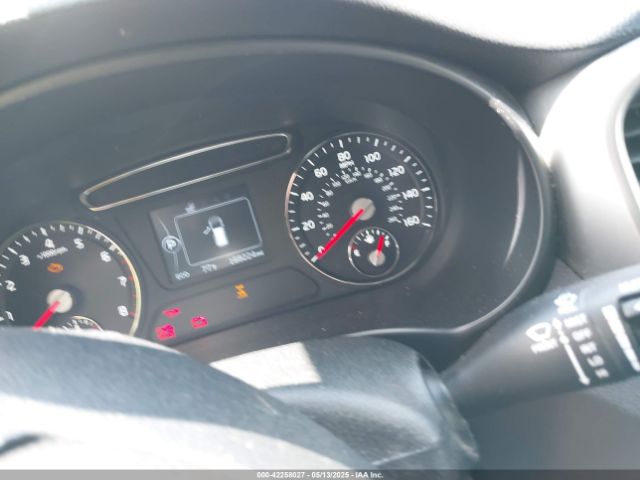 5XYPGDA55GG138083 KIA Sorento 3.3l Lx