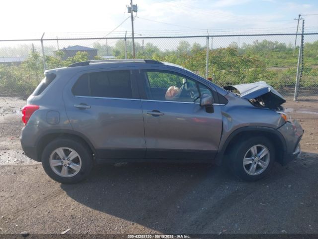 3GNCJPSB7LL323025 Chevrolet Trax Awd Lt