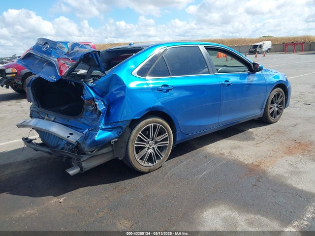 4T1BF1FK8GU525389 Toyota CAMRY SE