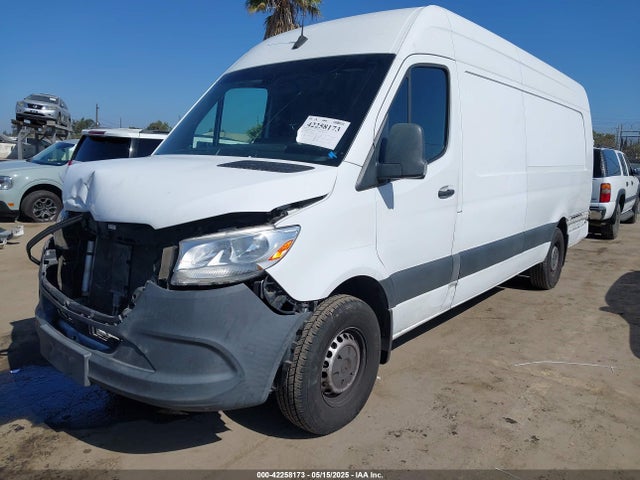 WD4PF1CD0KP181800 Mercedes-Benz om 642 with brake assist