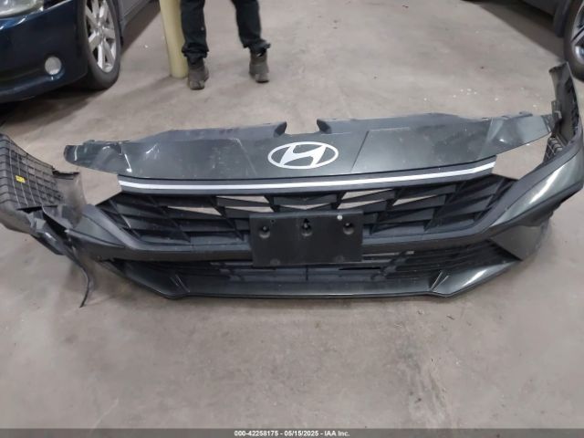 KMHLM4DGXRU683472 Hyundai ELANTRA SEL