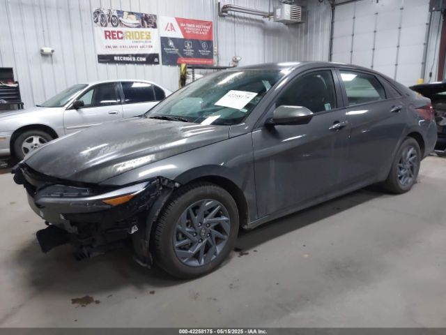 KMHLM4DGXRU683472 Hyundai ELANTRA SEL