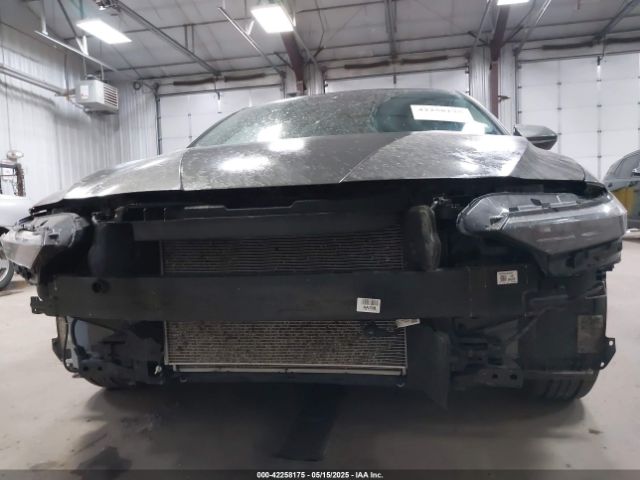KMHLM4DGXRU683472 Hyundai ELANTRA SEL