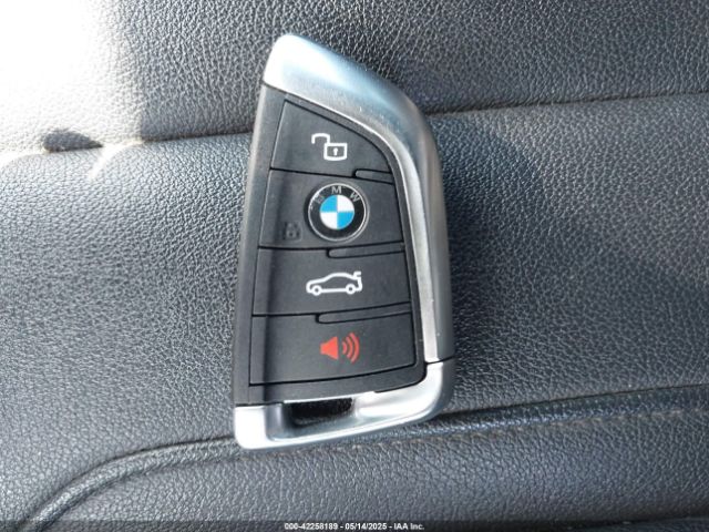 2020 BMW 330I 3MW5R1J08L8B25447 Photo 10