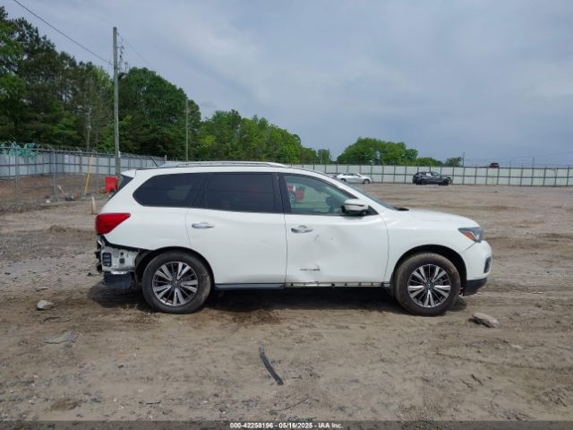 5N1DR2MN5HC607915 Nissan Pathfinder S
