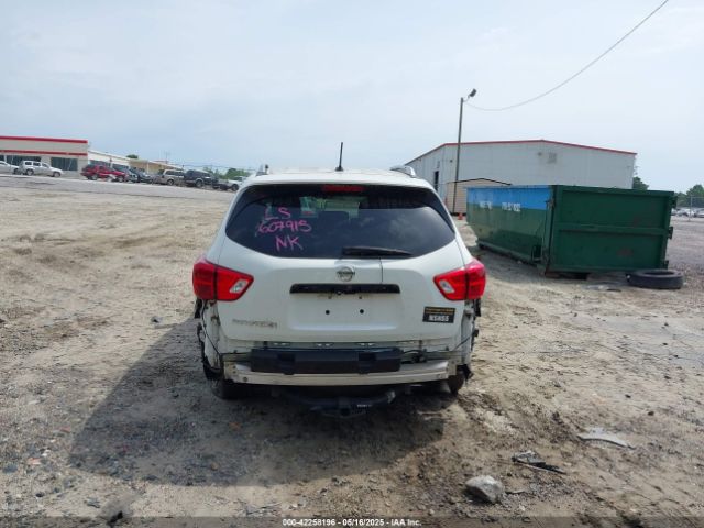 5N1DR2MN5HC607915 Nissan Pathfinder S