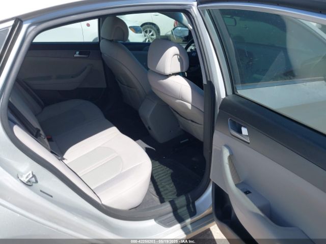 5NPE24AF4FH028101 Hyundai SONATA SE