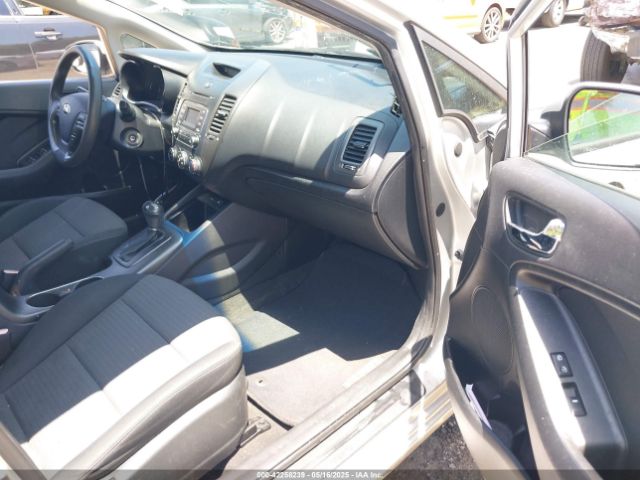 KNAFX4A66E5054684 KIA FORTE LX
