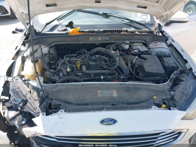 3FA6P0HDXKR282850 Ford FUSION SE