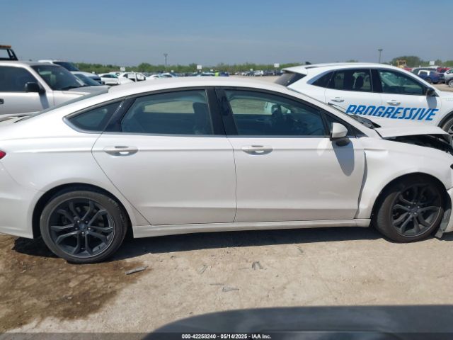 3FA6P0HDXKR282850 Ford FUSION SE