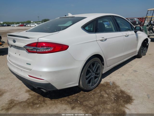 3FA6P0HDXKR282850 Ford FUSION SE