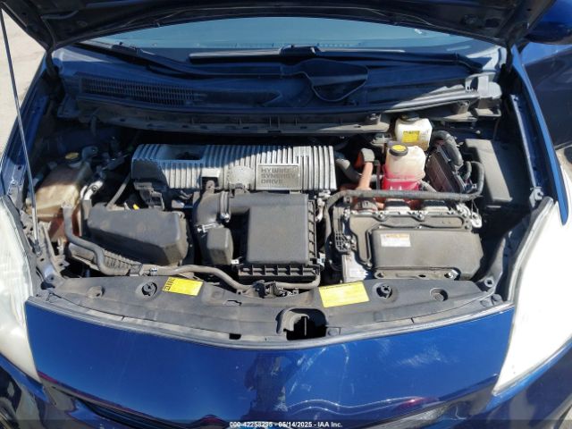 JTDKN3DU3E1764127 Toyota Prius Three