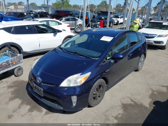 JTDKN3DU3E1764127 Toyota Prius Three