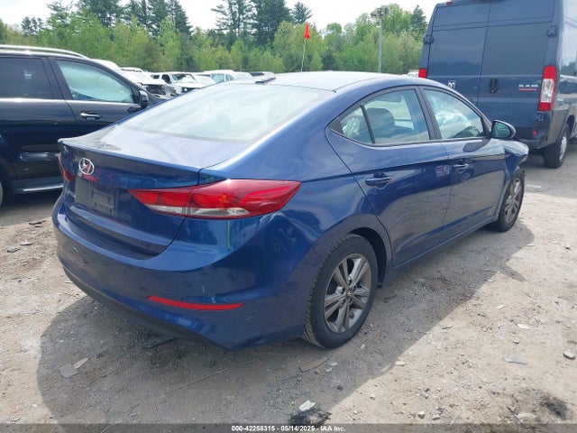 5NPD84LF9HH060620 Hyundai 2017