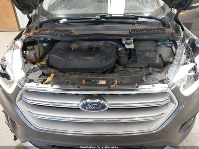 1FMCU9J99HUC13516 Ford Escape Titanium