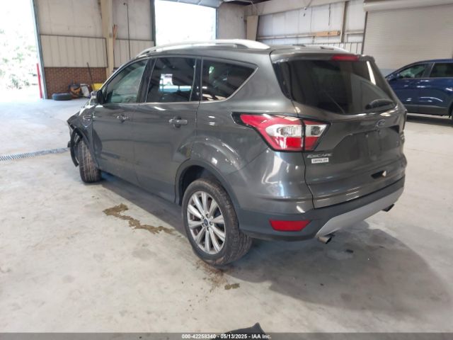 1FMCU9J99HUC13516 Ford Escape Titanium