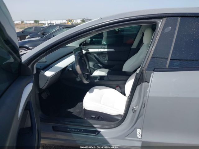 2022 TESLA MODEL 3 5YJ3E1EB2NF115416 Photo 4