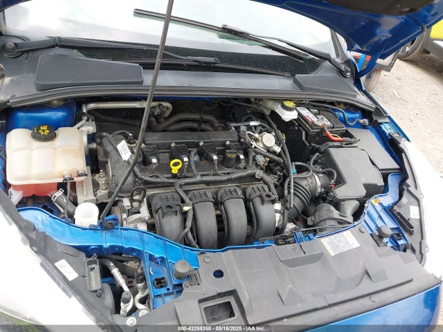 1FADP3F21JL212029 Ford FOCUS SE