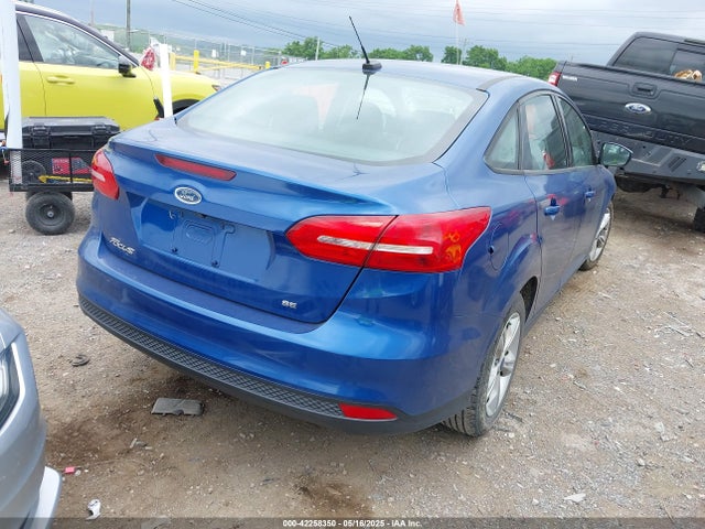 1FADP3F21JL212029 Ford FOCUS SE