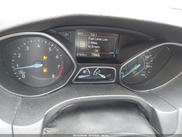 1FADP3F21JL212029 Ford FOCUS SE