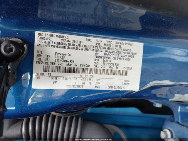 1FADP3F21JL212029 Ford FOCUS SE