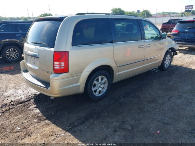 2010 CHRYSLER TOWN & COUNTRY 2A4RR5D10AR460497 Photo 3
