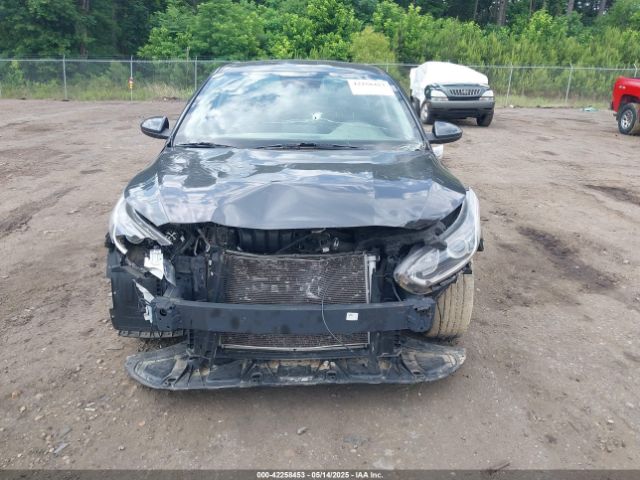 3KPF24AD8ME266540 KIA Forte Lxs