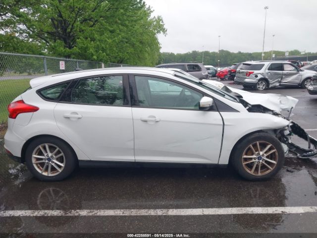 1FADP3K29GL354594 Ford FOCUS SE