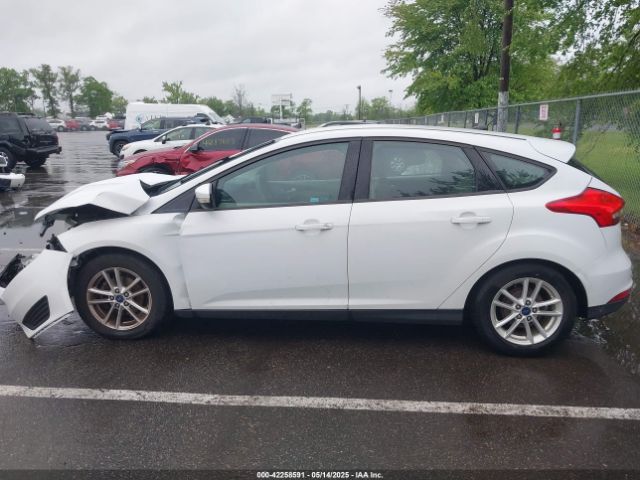 1FADP3K29GL354594 Ford FOCUS SE