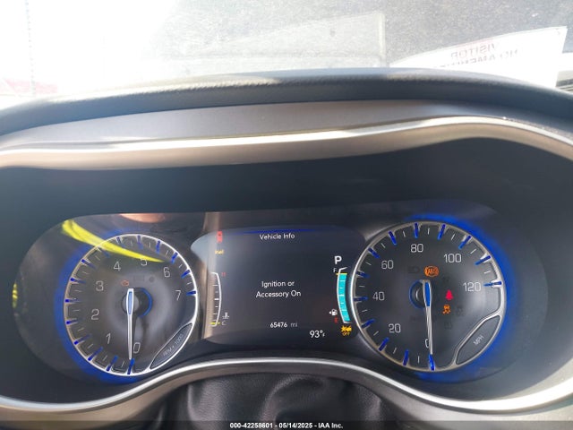 2C4RC1BGXPR590965 Chrysler Pacifica Touring L