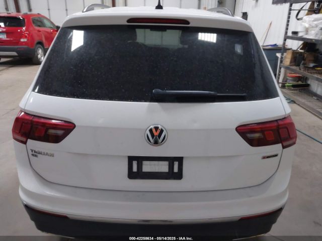 3VV2B7AX5MM142338 Volkswagen Tiguan 2.0t Se/2.0t Se R-line Black/2.0t Sel