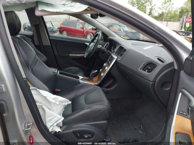 LYV612TK9GB102295 Volvo S60 Inscription T5 Premier