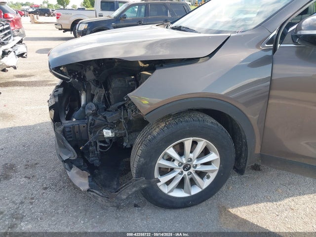 5XYPG4A31KG449825 KIA Sorento 2.4l Lx