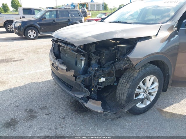 5XYPG4A31KG449825 KIA Sorento 2.4l Lx
