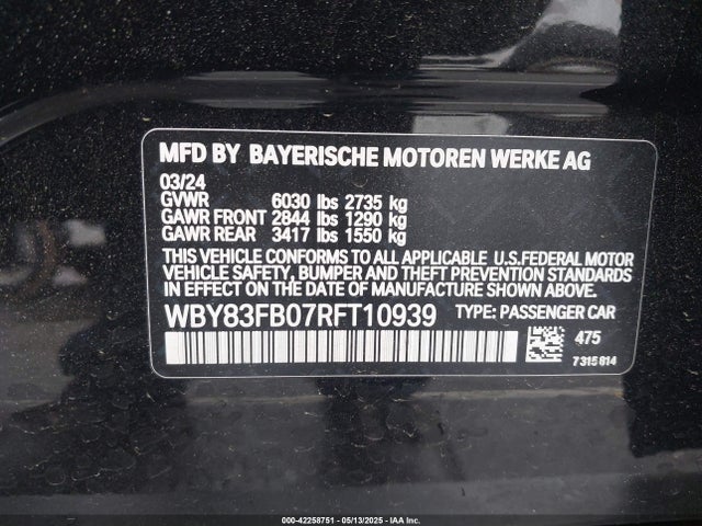 BMW 2024 2024 WBY83FB07RFT10939 Image 9