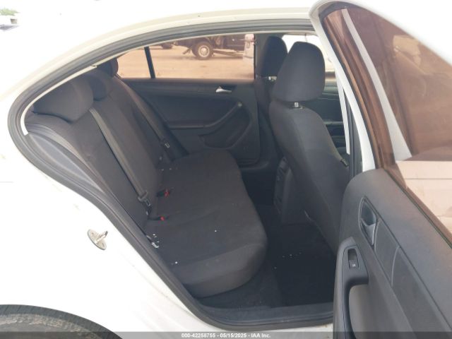 3VW267AJ2GM355120 Volkswagen Jetta 1.4t S