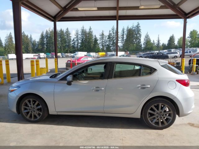 3MZBN1L37JM201797 Mazda Mazda3 Touring