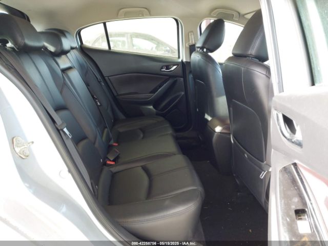 3MZBN1L37JM201797 Mazda Mazda3 Touring