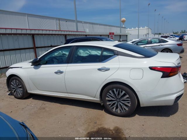 1N4BL4DV8SN371660 Nissan Altima Sv Fwd