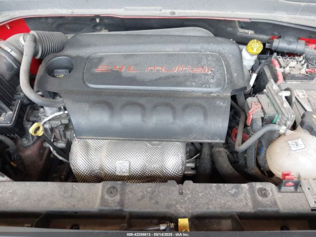 ZACCJBAT5FPB38702 Jeep Renegade Sport