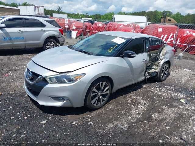 1N4AA6AP2JC380402 Nissan 2018