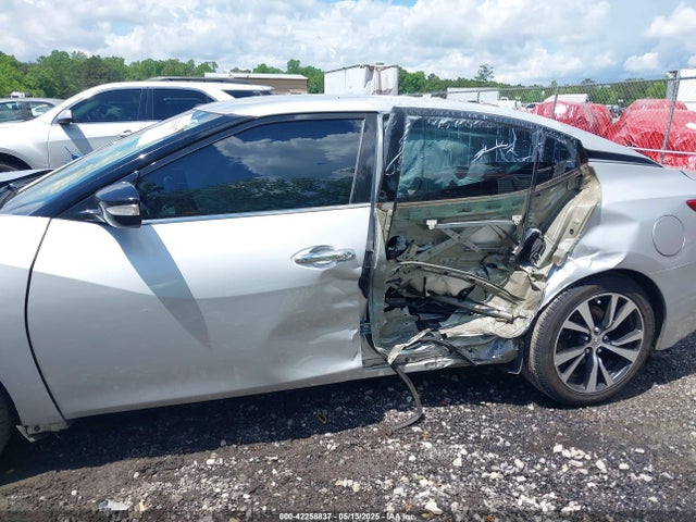 1N4AA6AP2JC380402 Nissan 2018