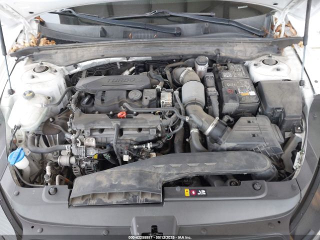 5XXG24J2XMG021314 KIA K5 LX